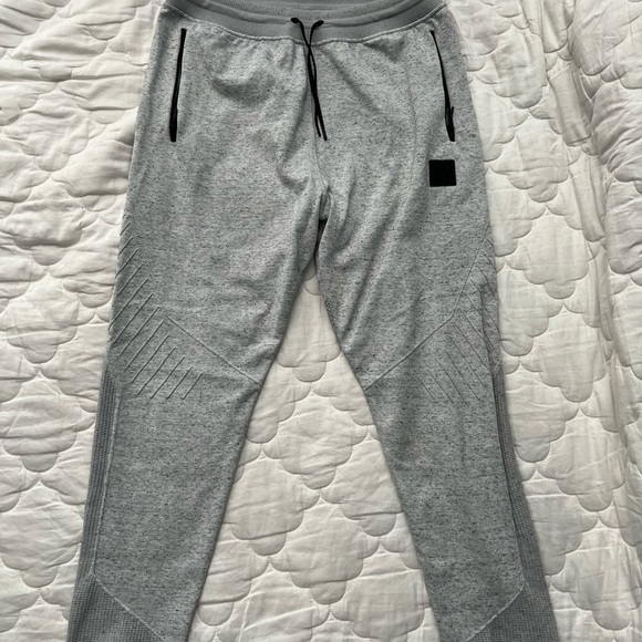 Gymshark Gray Quilted Sweatpants - Picture 1 of 15